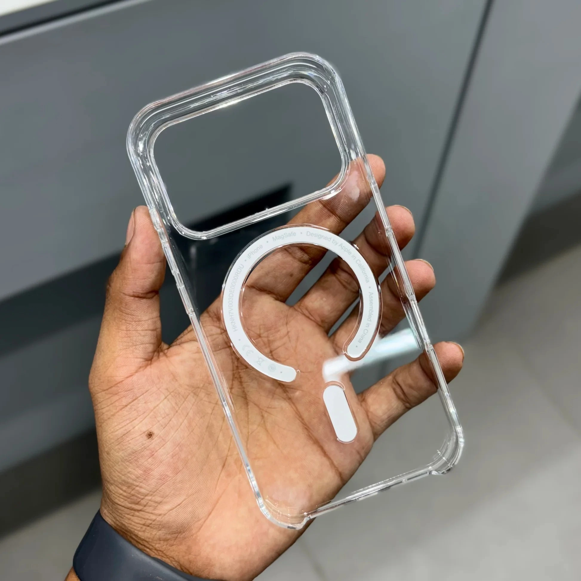 Clear MagSafe Case – Magnetic Snap Animation, Premium Transparent Cover with Camera Protection