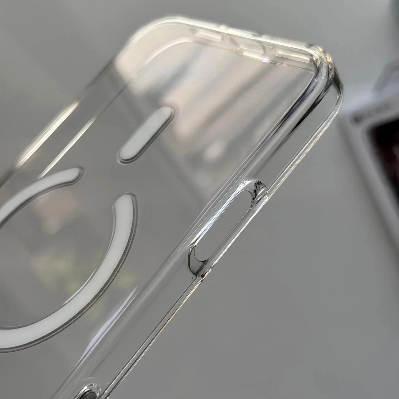 Clear MagSafe Case – Magnetic Snap Animation, Premium Transparent Cover with Camera Protection